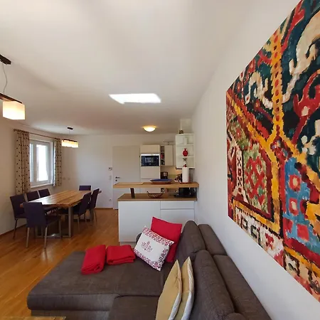 Pine Zell Am - Steinbock * Τσελ αμ Ζέε